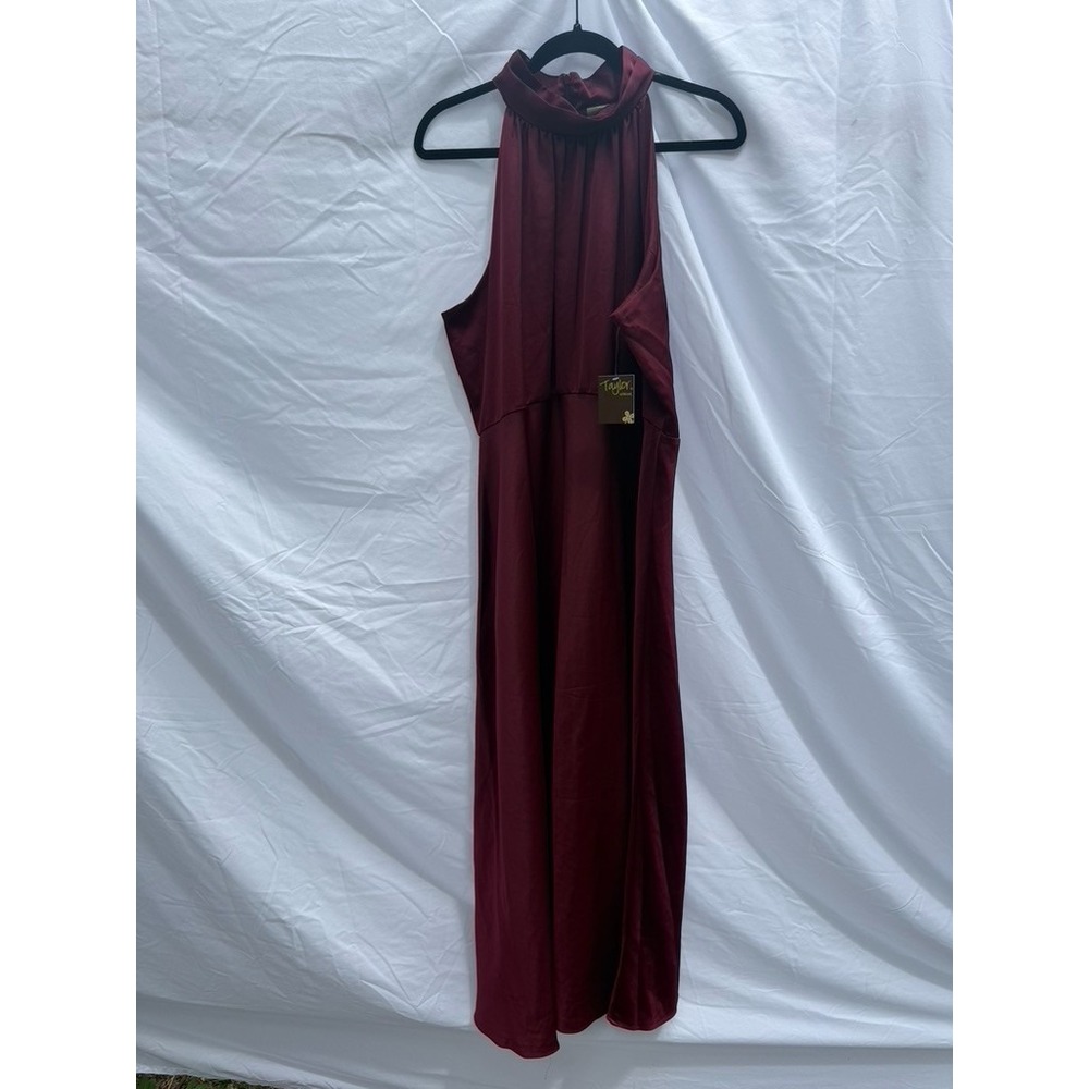Taylor Woman 16W NWT Burgundy Halter Maxi Dress Sleeveless High Neck